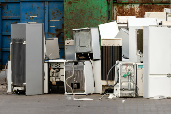Old Fridge - Image 4